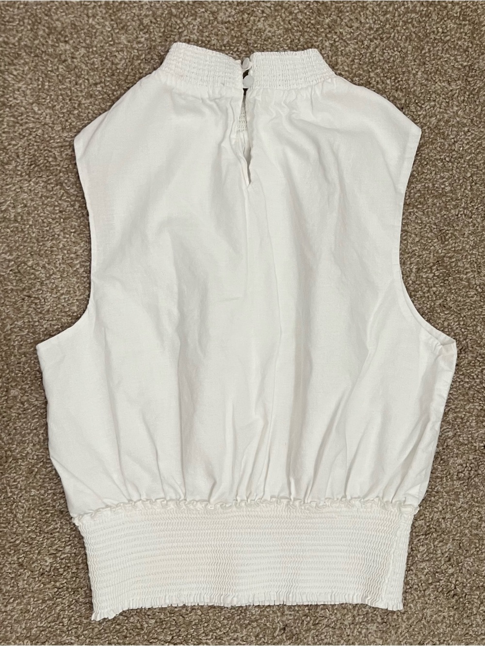 1. State White Smocked Hem Sleeveless Top Woman’s Size Small - Picture 6 of 8